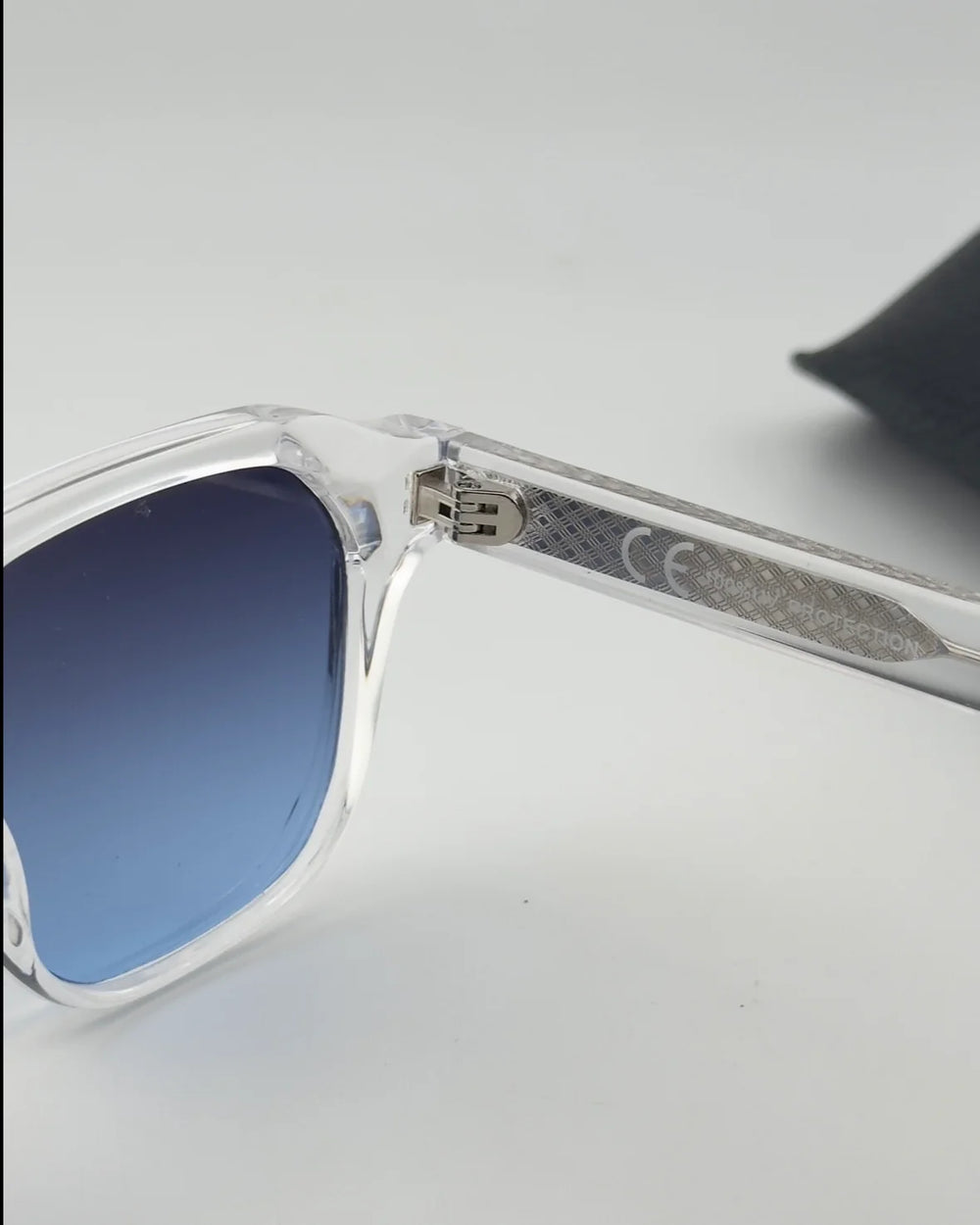 Golden Drift - Blauer Kristall